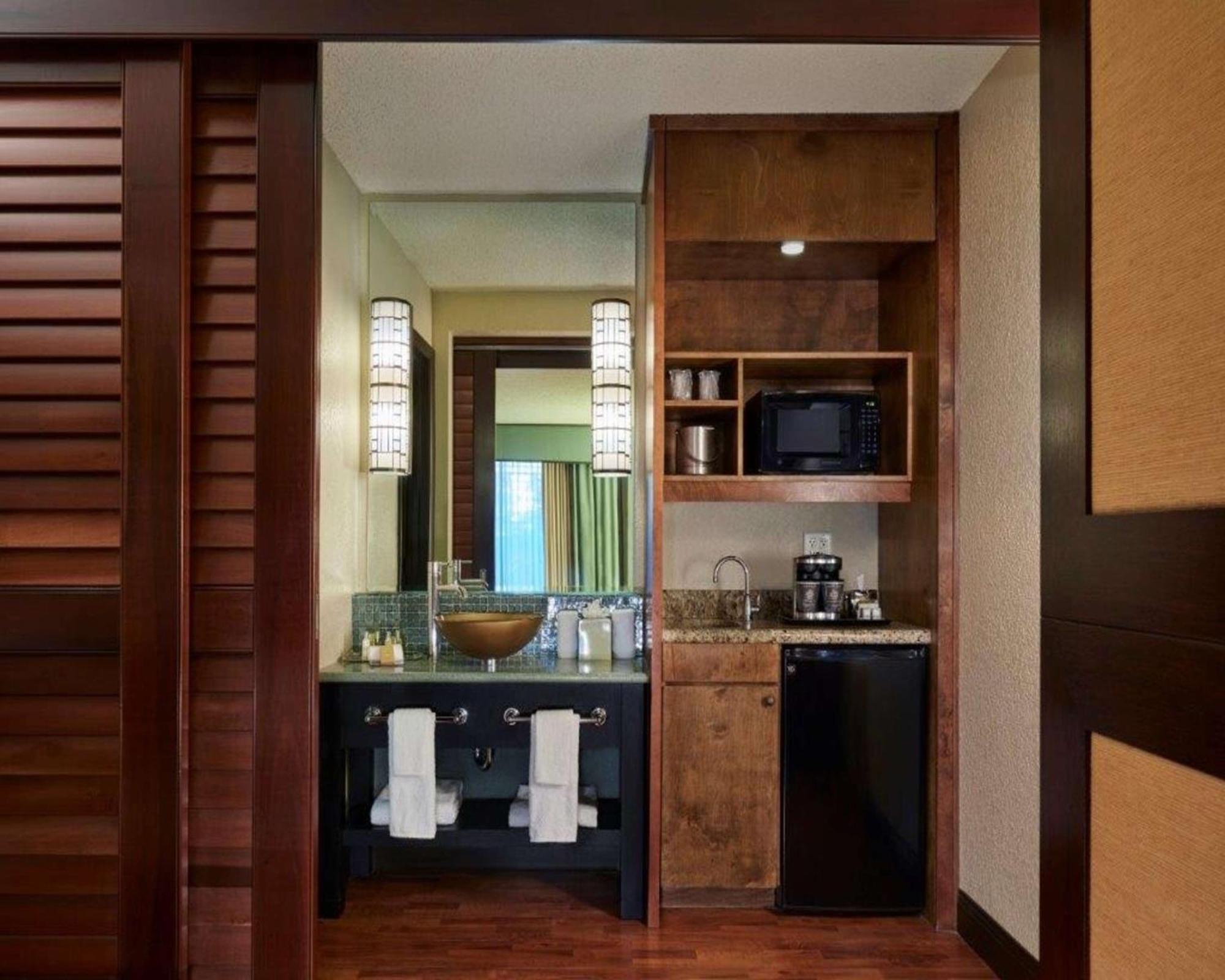 Doubletree By Hilton Hotel Orlando At Seaworld Williamsburg Esterno foto