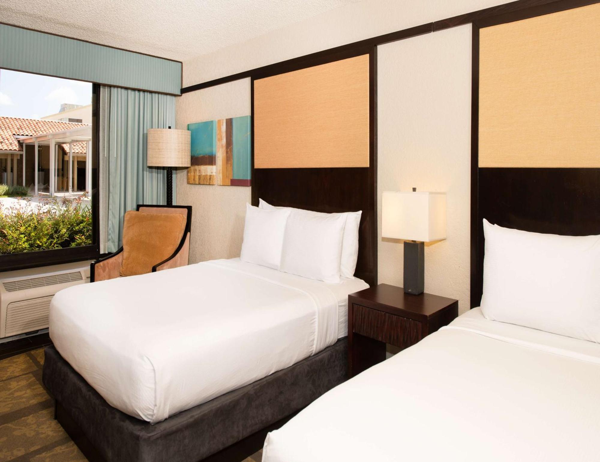 Doubletree By Hilton Hotel Orlando At Seaworld Williamsburg Esterno foto